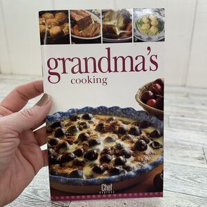 Chef Express : Grandmas Cooking - Cookbook Booklet - 2004 Isabel‎ Toyos